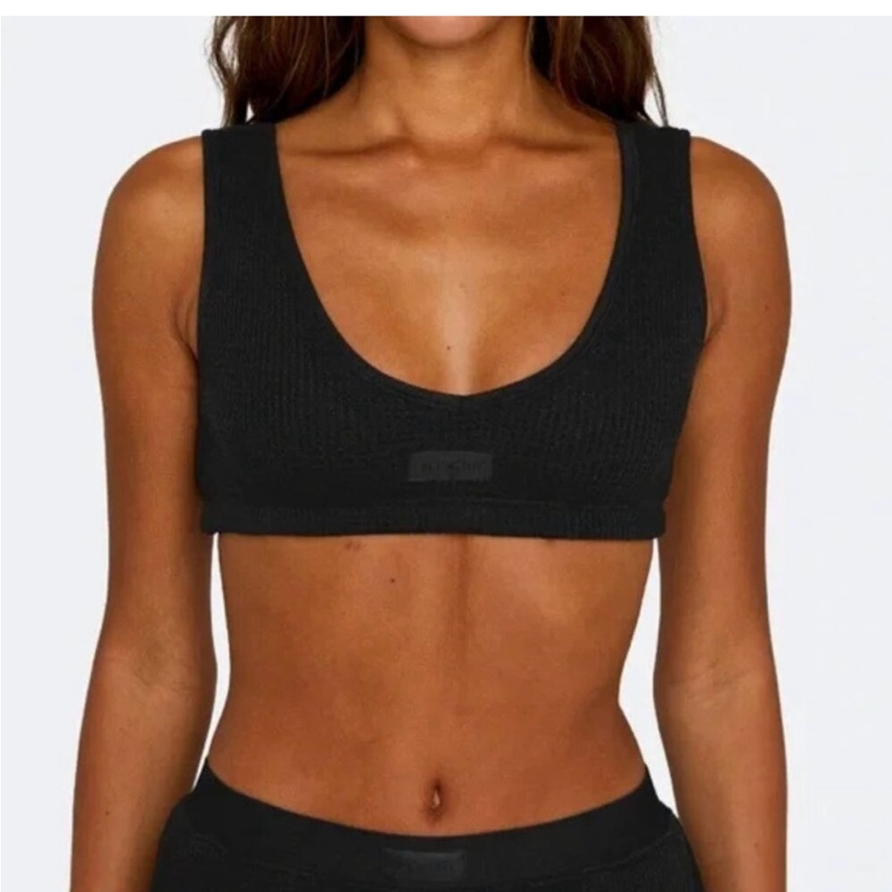 Set Active Onyx Black Waffle Knit Lounge Dip Bra Top